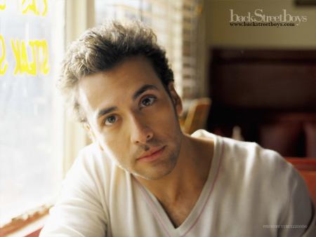 HOWIE DOROUGH